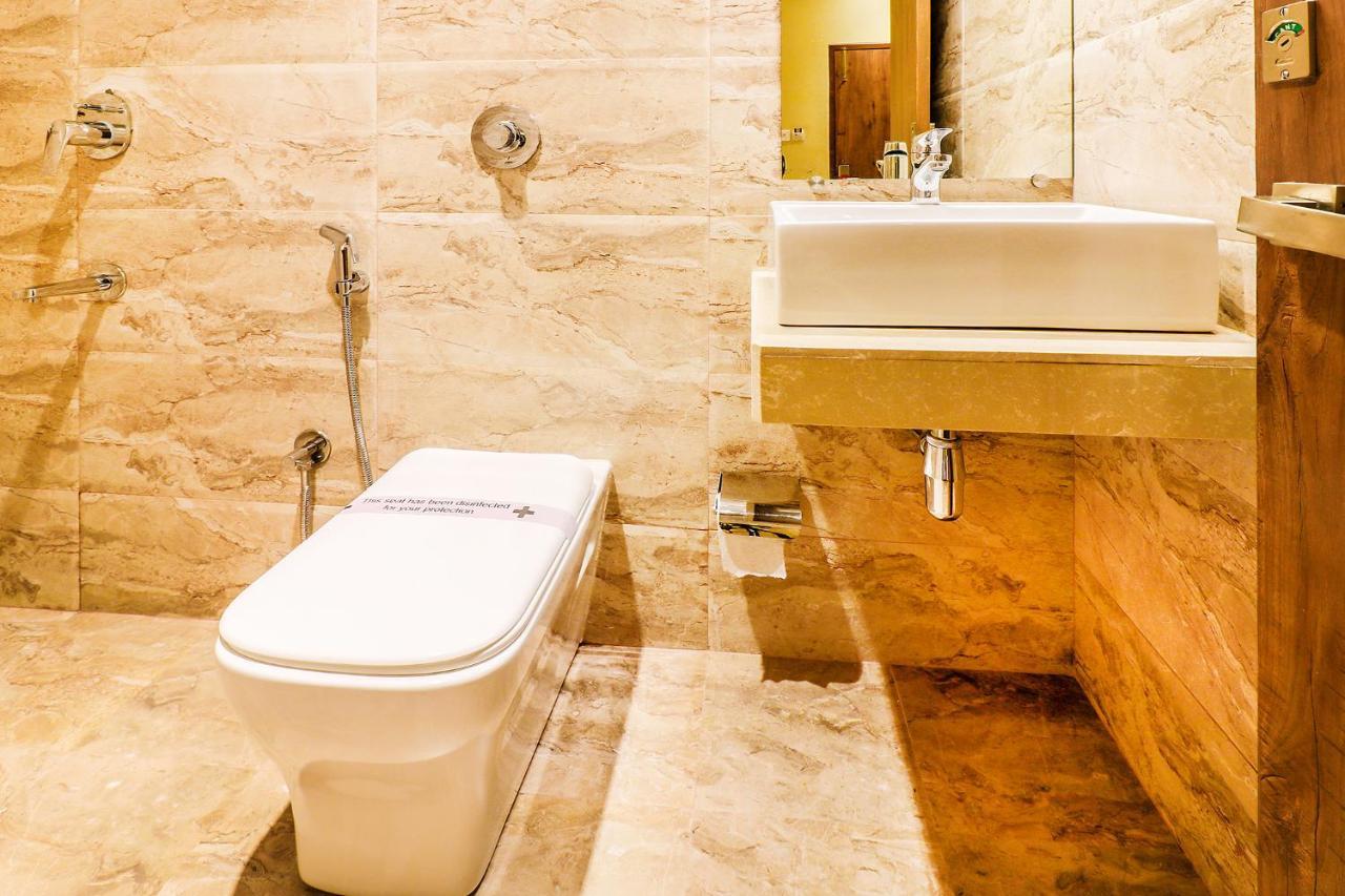 Hygenic Hotel Lotus Grand Andheri Mumbai Exteriör bild